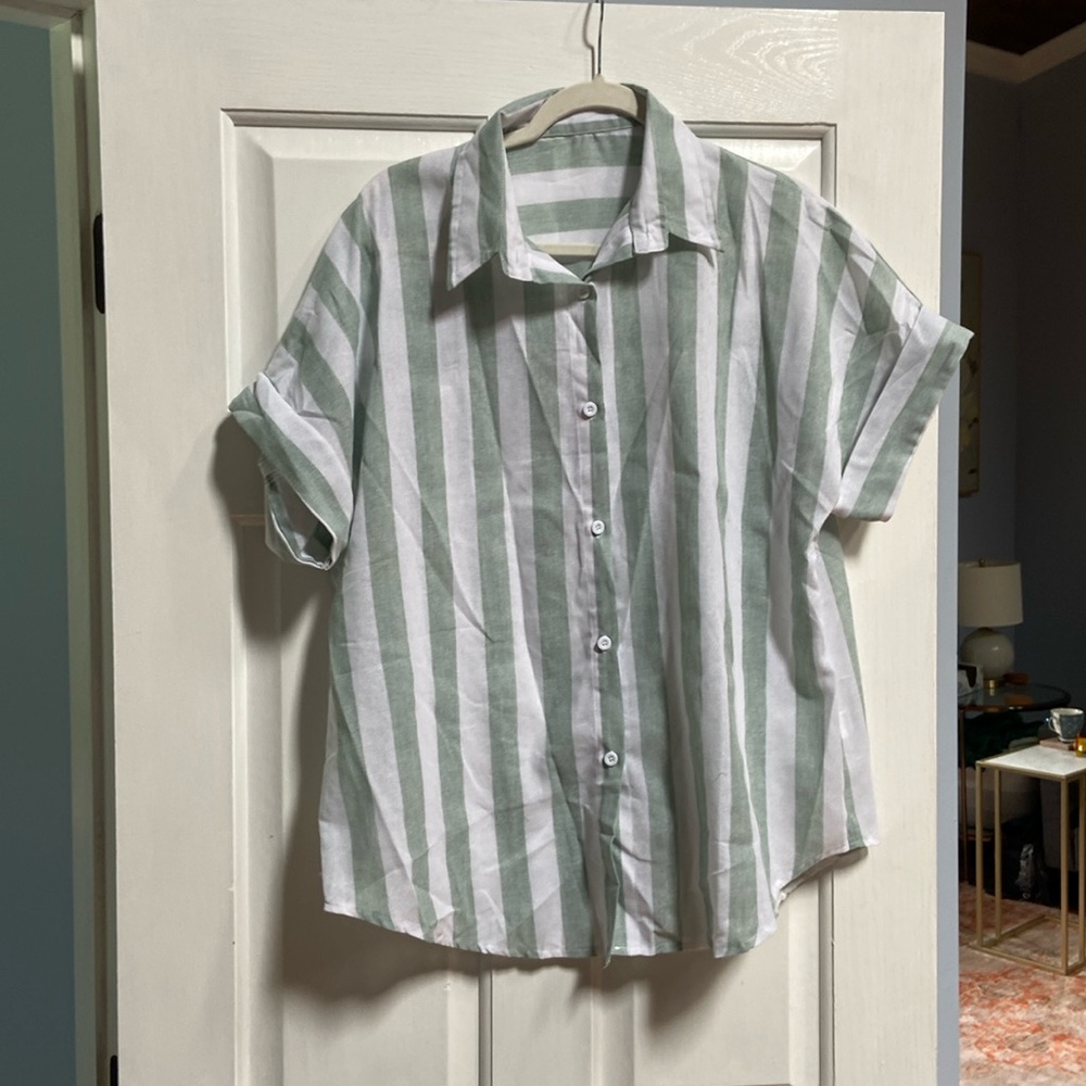 Never worm striped shirt sleeve button up